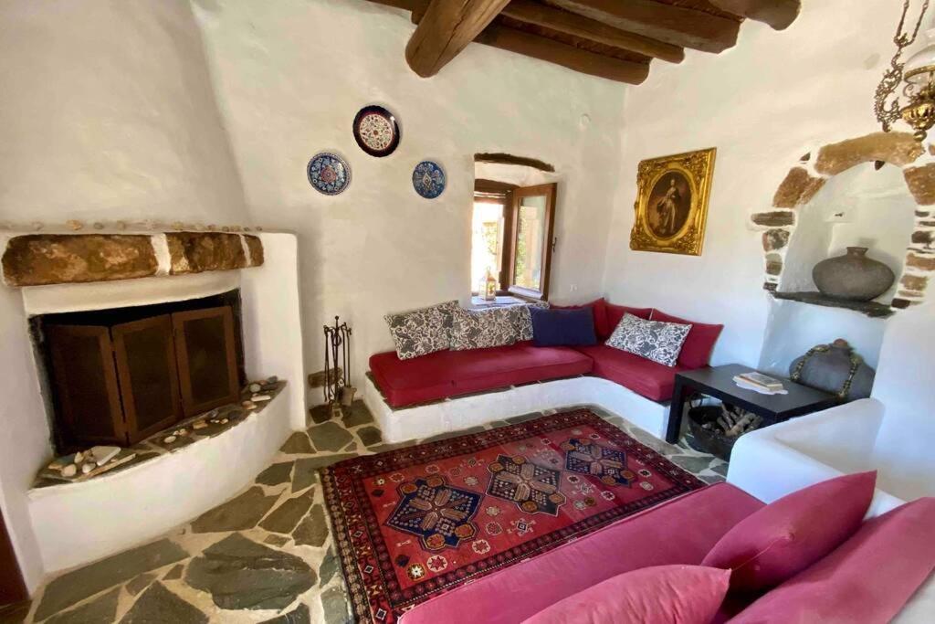 The Old Stone Cottage Каристос Экстерьер фото